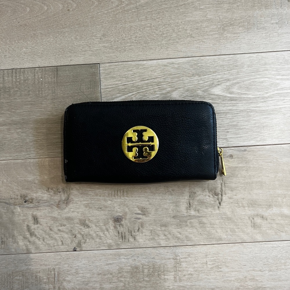 Tory Burch Black Wallet